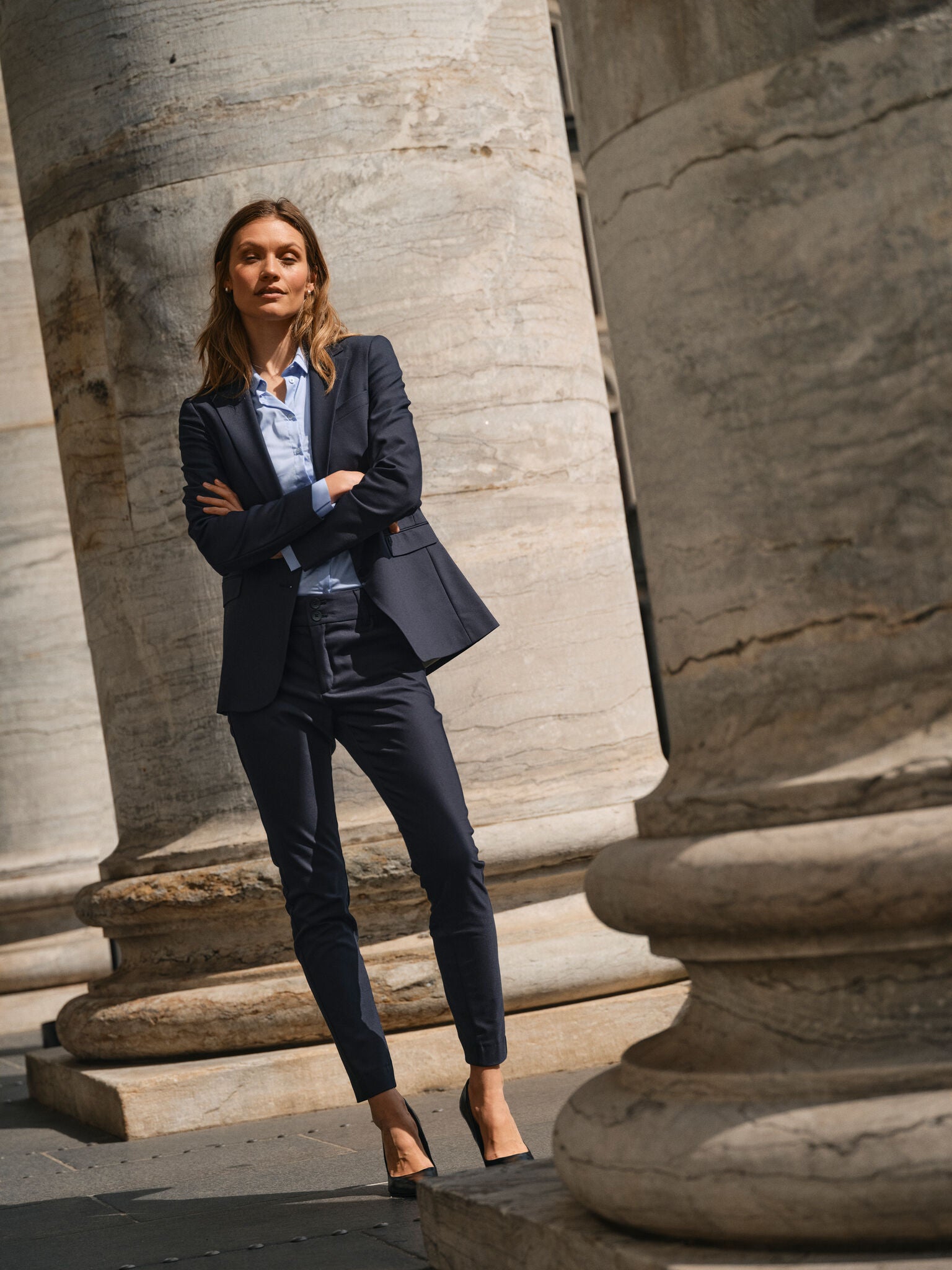 Modelshot / Navy / Detail